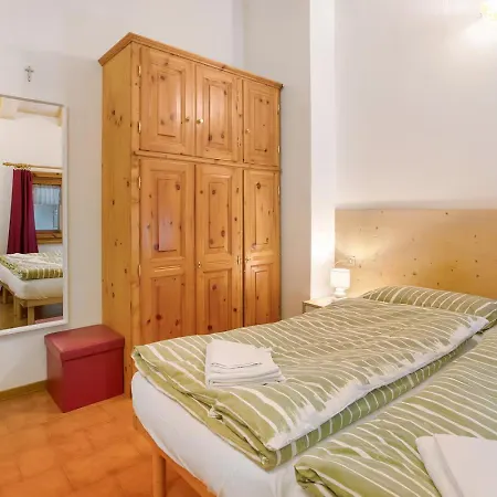 Florin Apartament *
